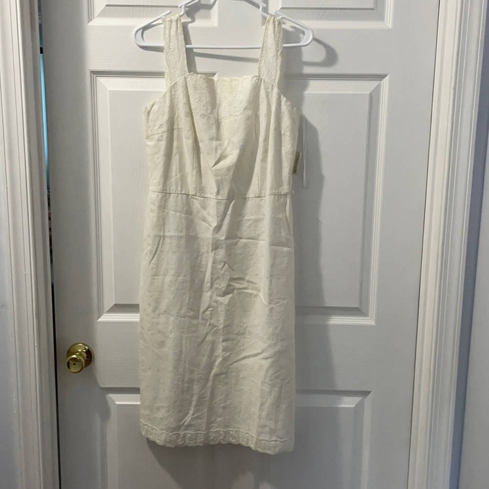 Cute fully lined off white linen dress